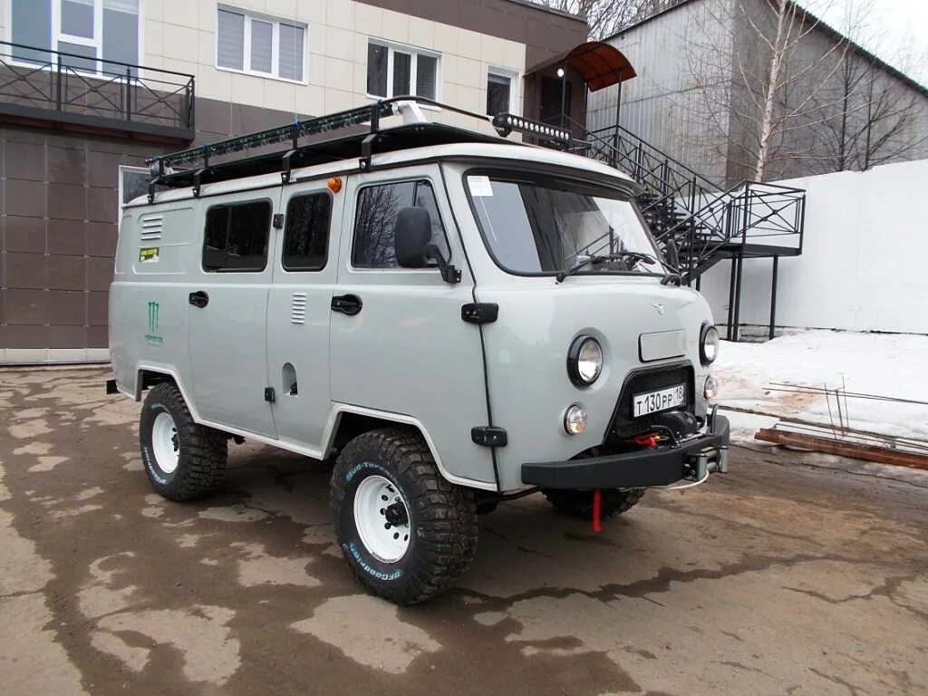 Купить уаз в ижевске. УАЗ Буханка. УАЗ 452 Tuning. УАЗ 2206 внедорожник. УАЗ Буханка 3909 Tuning.