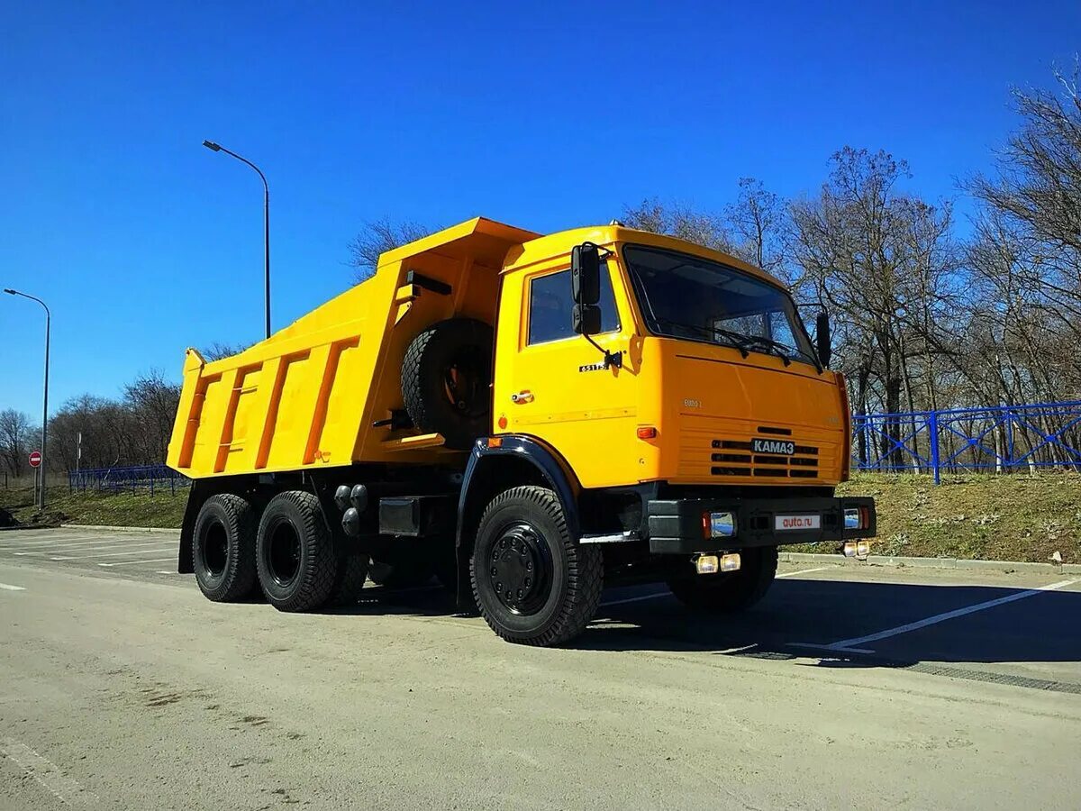 самосвал желтый. подъемный кран carline gt9683. грузовик думпер. камаз 65115 самосвал желтый. камаз 65115 желтый.