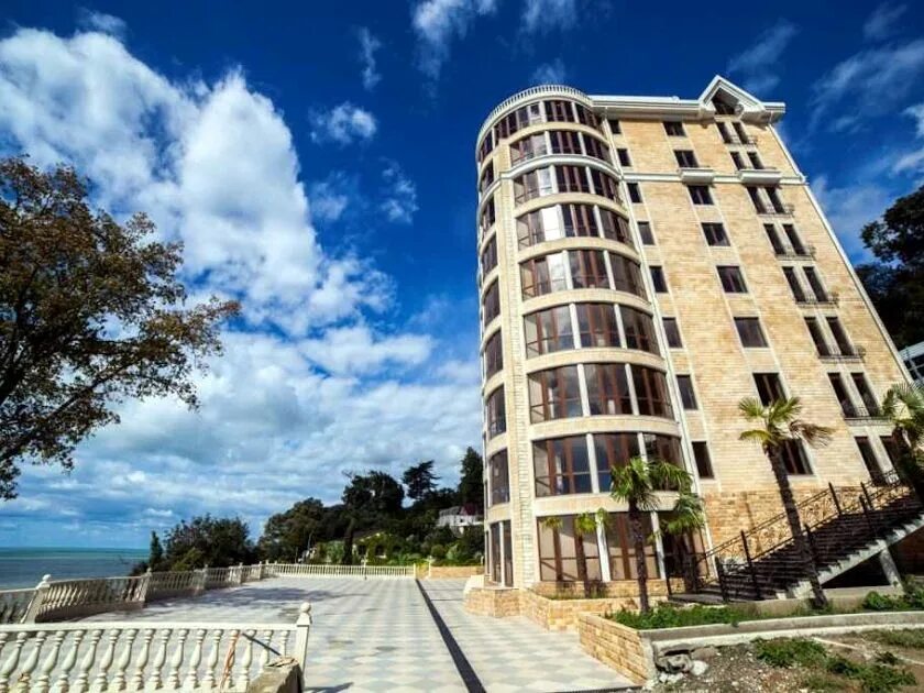 Апартаменты сочи александрийский маяк. Циан сочи. Александрийский майя сочи. Элитная недвижимость сочи. Апартаменты сочи александрийский маяк.