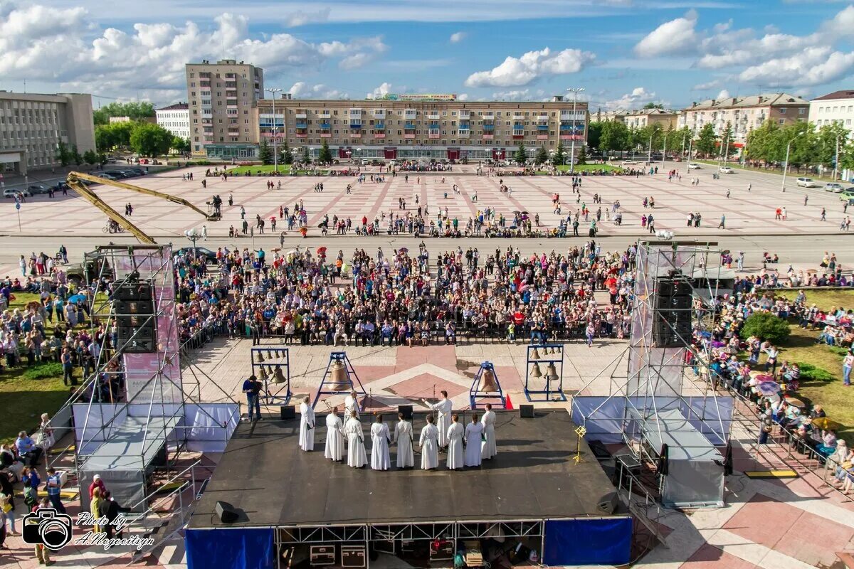 Культурные центры каменск уральский. Каменск-Уральский Колокольная столица. Колокольный фестиваль Каменск-Уральский. Фестиваль колокольного звона 2022 Каменск Уральский. Фестиваль колокольного звона 2023 Каменск Уральский.