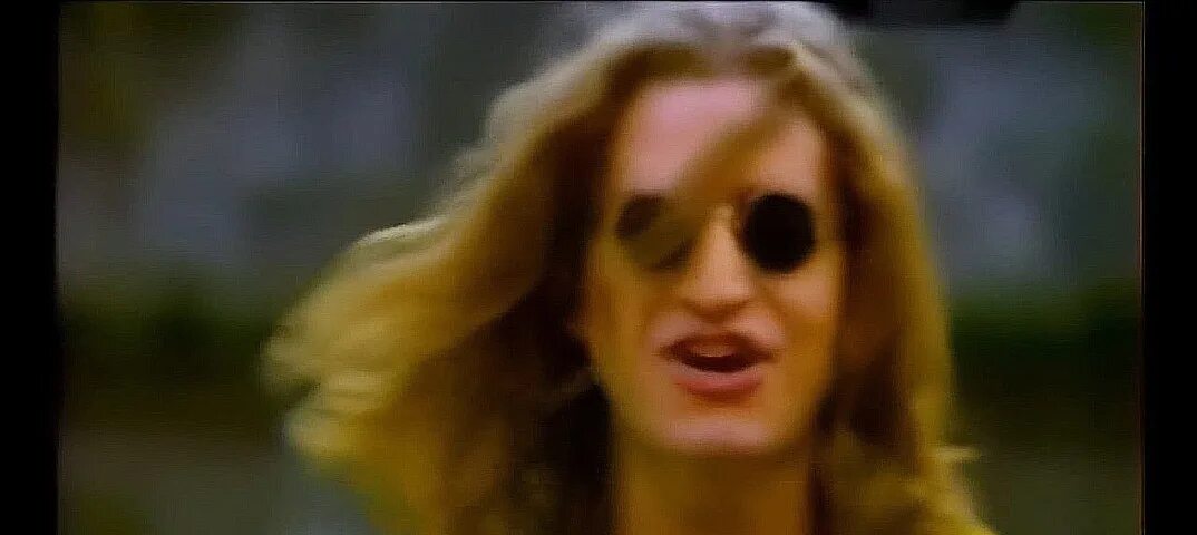 Ай вона. Лай лалай лай. Ай вона гет ай. Ля ля ля ла ла ла ла ла ла. Ай ля ля.