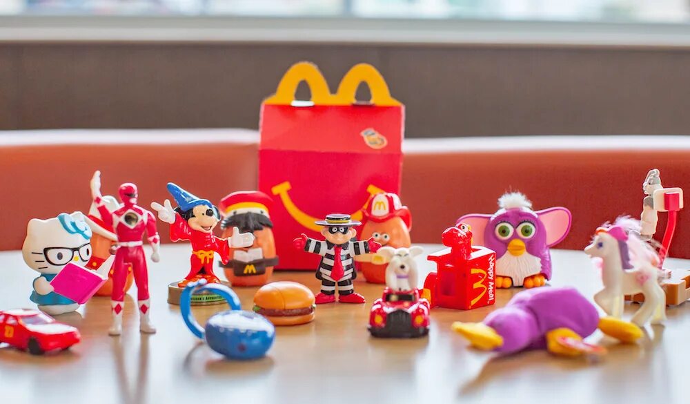 Mcdonalds toy. Happy meal Toys макдональдс. Игрушки. Хэппи Хэппи игрушки макдональдс. Хэппи мил макдональдс 2022. MCDONALDS Happy meal игрушки.