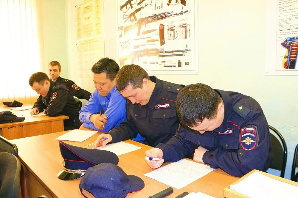 правохранительнаядеятеьность. правоохранительная деятельность учиться после 9 класса. полицейский колледж интерполисколледж санкт-петербург. правоохранительная деяткль. правоохранительная деятельность.