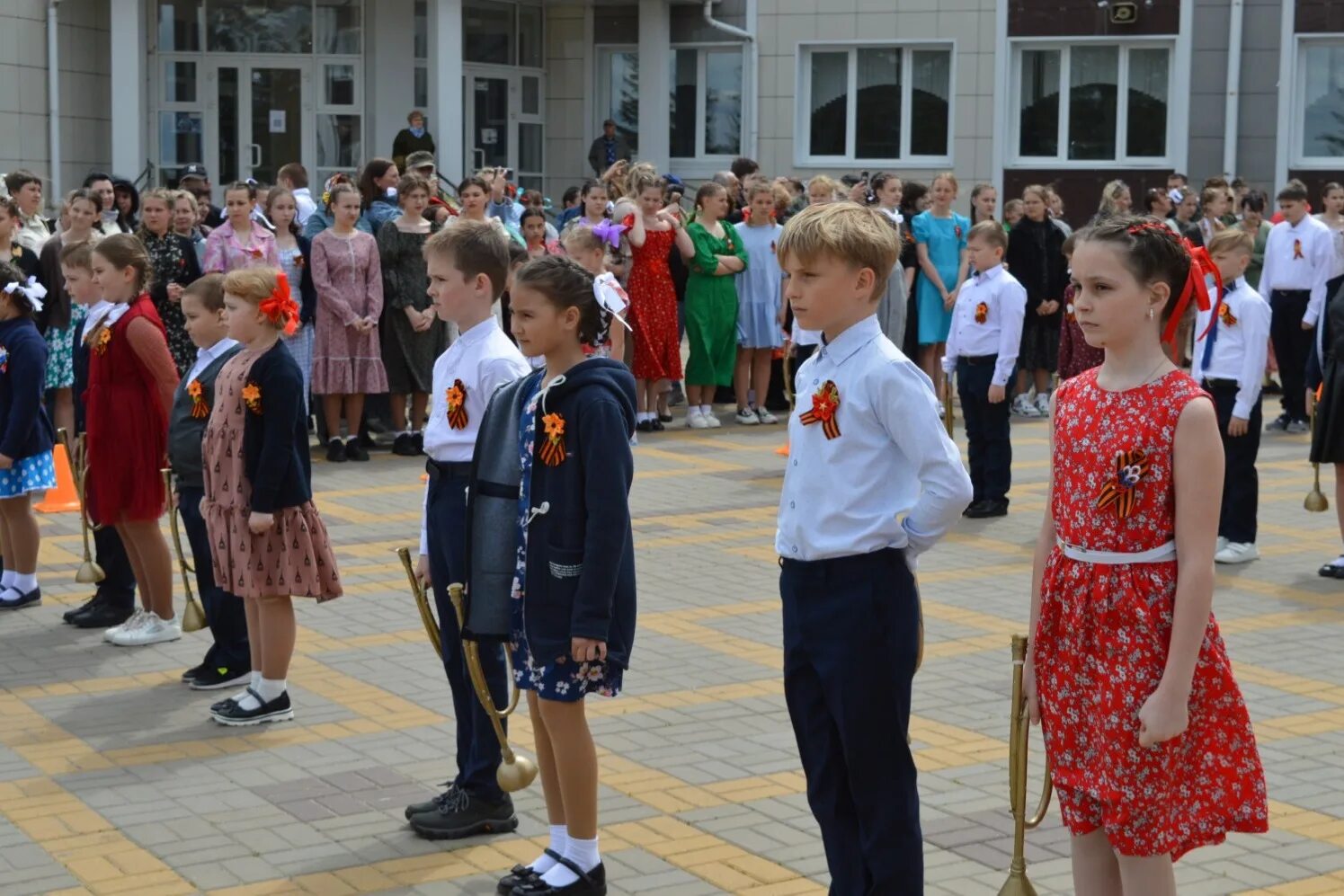 День советского Союза в школе. Школьники на дне Победы. Ученик года Тамбов. 9 Мая Тамбов фото. 9 мая ученики