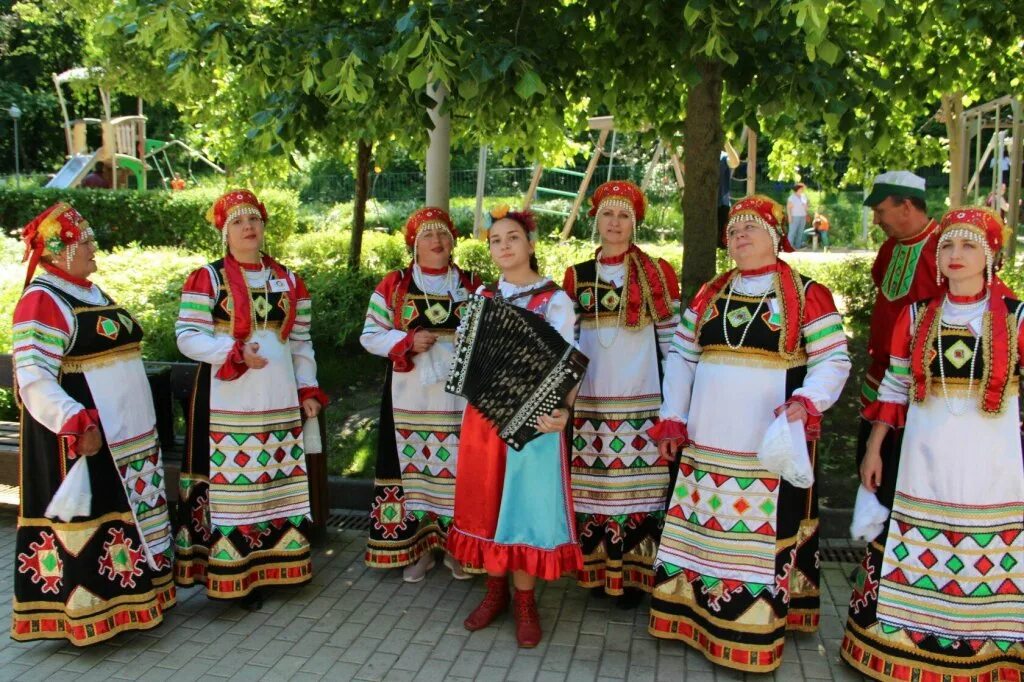 Сайт аннинского района воронежской области. Воронеж фольклорный. Никольский дом культуры Аннинский район Воронежской области. Воронеж фольклорный Губернский фестиваль. Воронеж фольклорный парк Динамо.