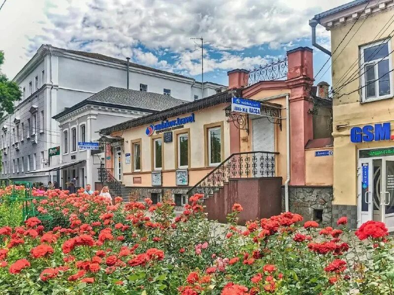 Старый вокзал таганрог здание. Таганрог главный. Таганрог главный. Таганрогский технический университет. Таганрог главный.