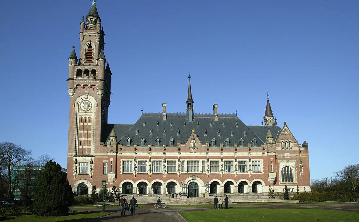 Международный трибунал в гааге. Арбитражный трибунал. Permanent court. Permanent court. Permanent court.