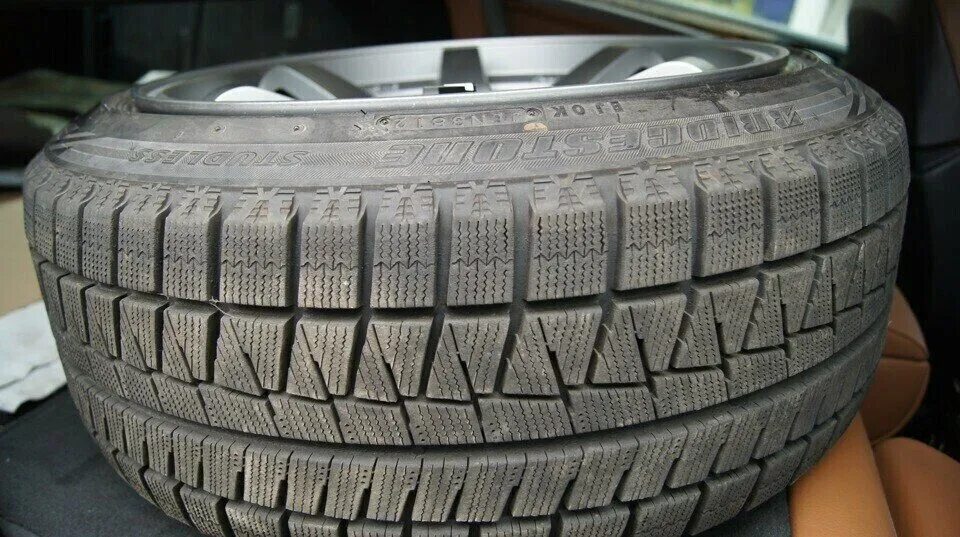 Bridgestone blizzak revo gz. Бриджстоун близак рево gz отзывы. Шины bridgestone revo gz. Бриджстоун близак рево gz отзывы. Bridgestone blizzak revo gz 215/60 r16.