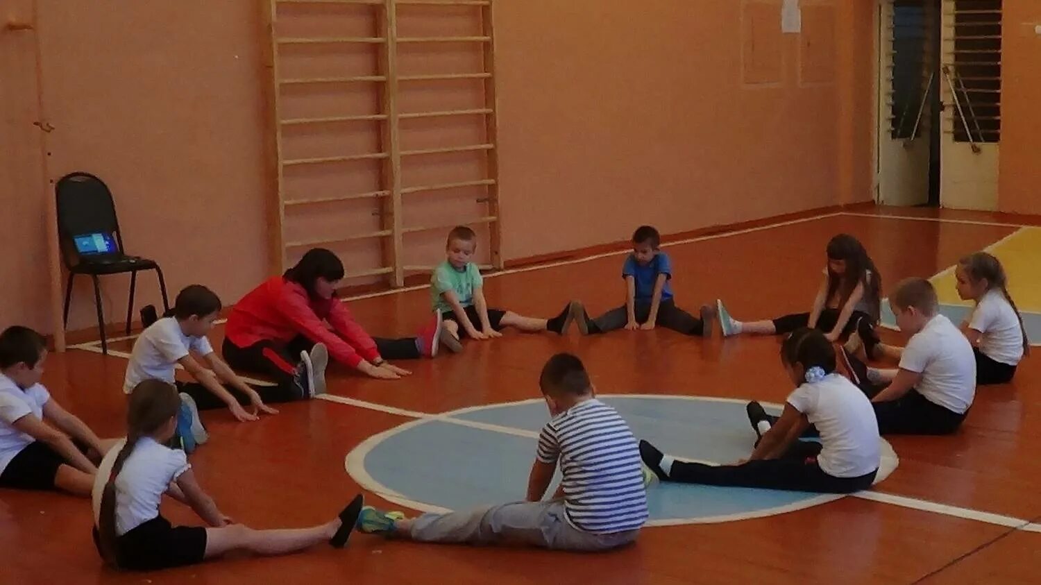 педагог доп образования. школа 16 дополнительное образование. школа 16 киев. нии экологии чебоксары. 12 школа саров саров.