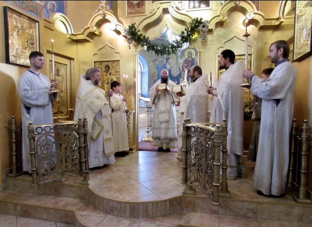 Преображение господа бога и спаса нашего иисуса христа икона. Преображение православие. Икона преображения иисуса христа на горе фавор. 19 августа - преображение господа бога и спаса нашего иисуса христа. Преображение господа иисуса христа.