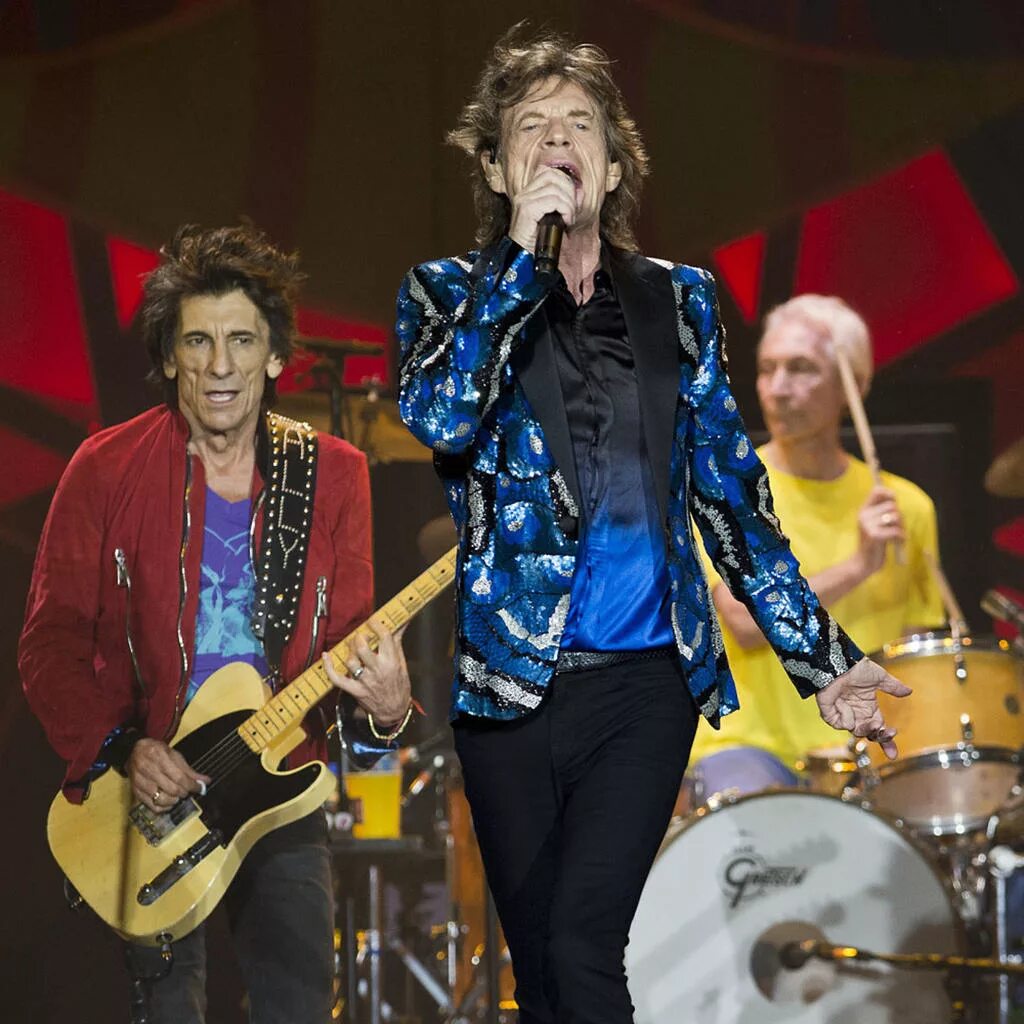Роллинг стоунз. Роллинг стоунз концерт. Роллинг стоунз концерт в Париже. The Rolling Stones концерт 198.