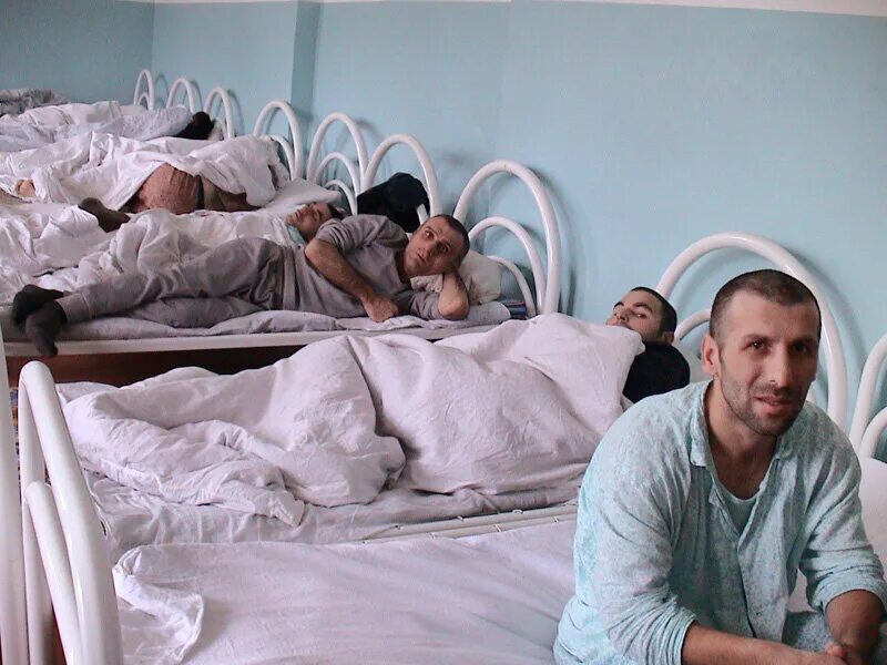 Покажи в какую больницу
