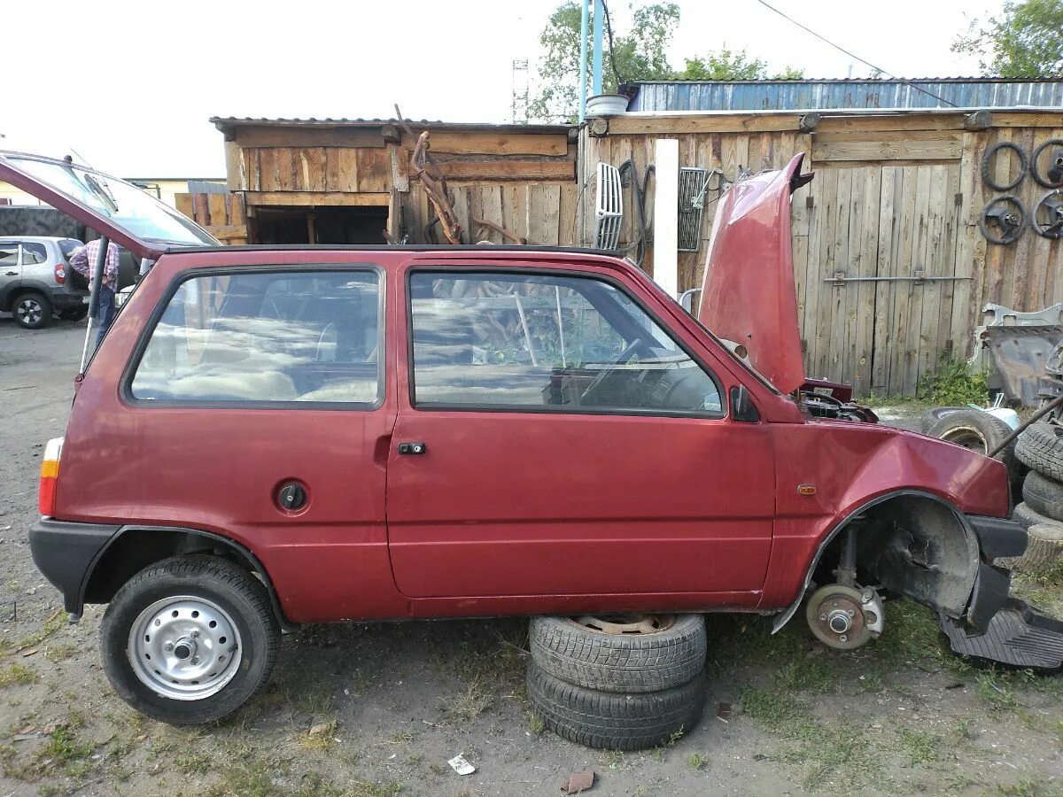 Машина ока б у. ВАЗ 11113 Ока. ВАЗ 1111 Ока 5 дверная. Автомобиль ВАЗ-1111 Ока без колес. Авито ВАЗ 1111 Ока.