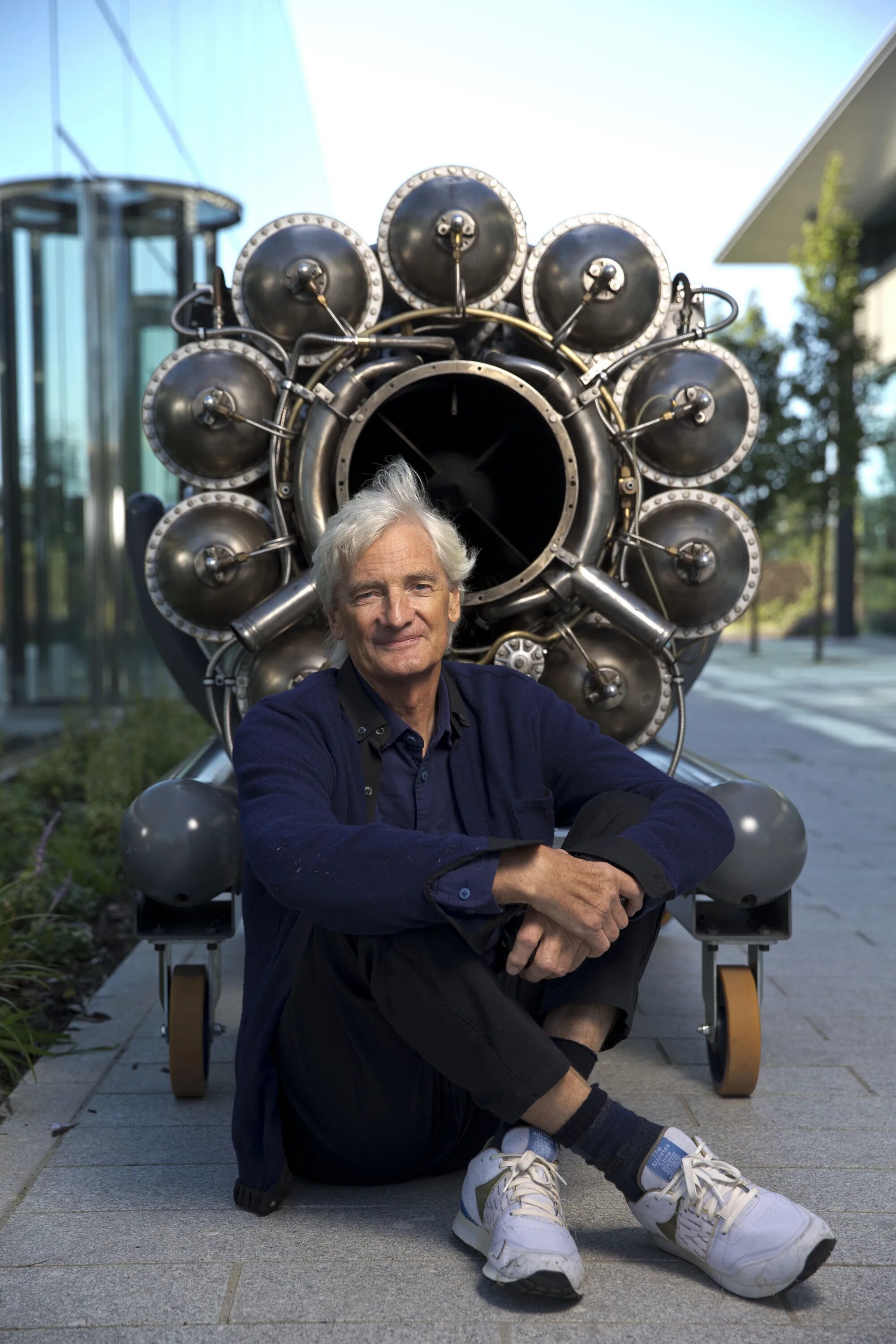 Sir James Dyson. Дайсон первый