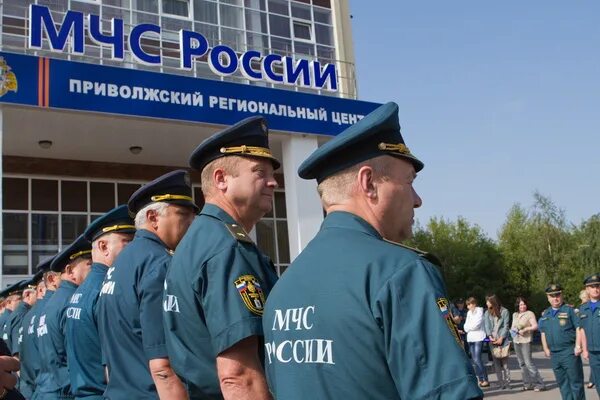 8 приволжский. Приволжский региональный центр мчс. приволжский региональный центр мчс машины.