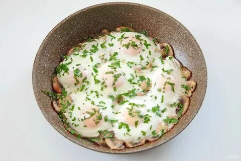 Грибы с молоком и яйцом