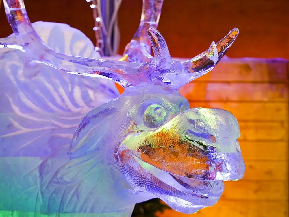 Ледяные фигуры. Ледяные скульптуры холодное сердце. ледяные скульптуры мастер класс. голубые ледяные фигуры.