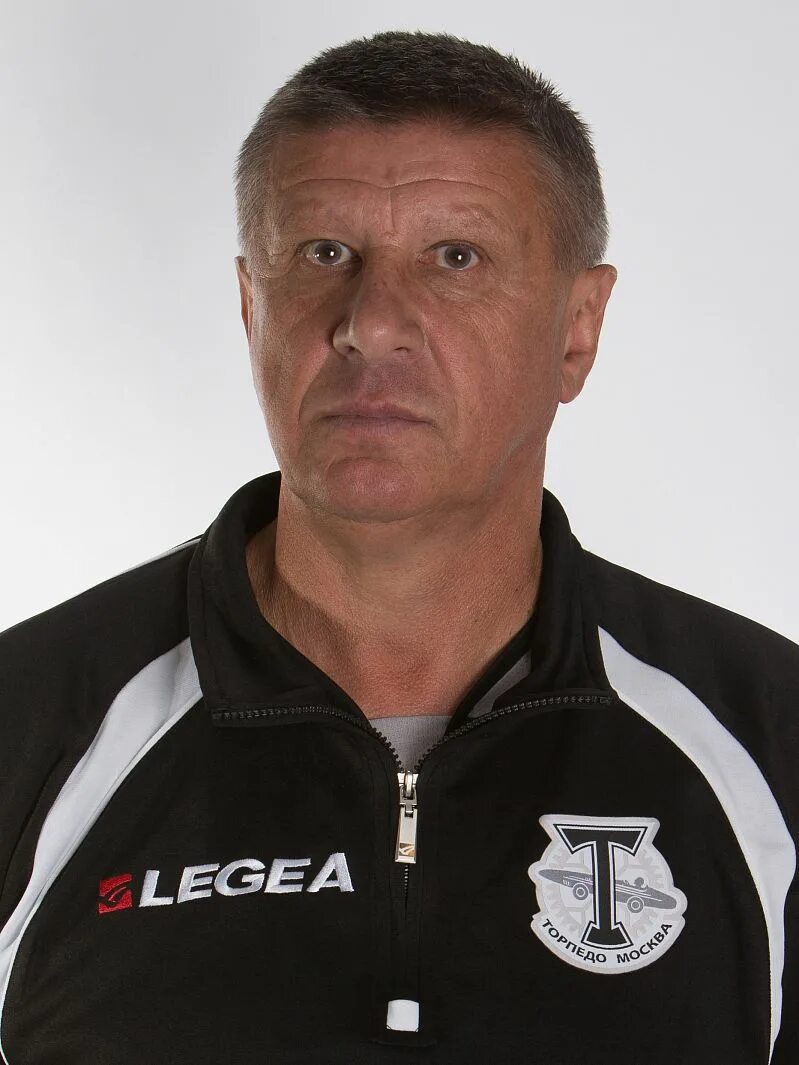 Тренер торпедо москва. Торпедо москва. Тренер торпедо москва. Тренер фк торпедо москва. Тренер торпедо москва.