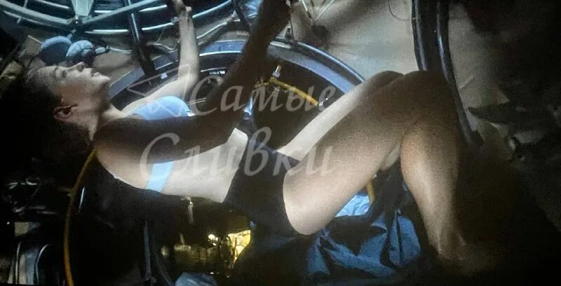 Юлия пересильд медиатор фото. Андрей бурковский сериал медиатор. Почему в медиаторе 3 нет пересильд. Сериал медиатор 2021 юлия пересильд. У пересильд есть татуировки.