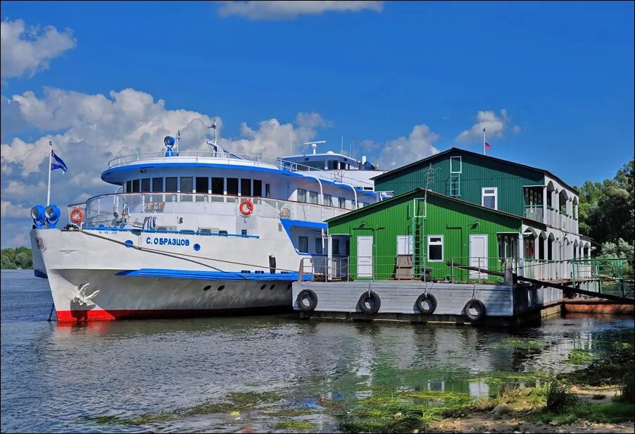 Причал лесопарк, рязань. Гавань причал. У причала находилось. У причала находилось 6 лодок двухместные и трехместные 14. У причала находилось.