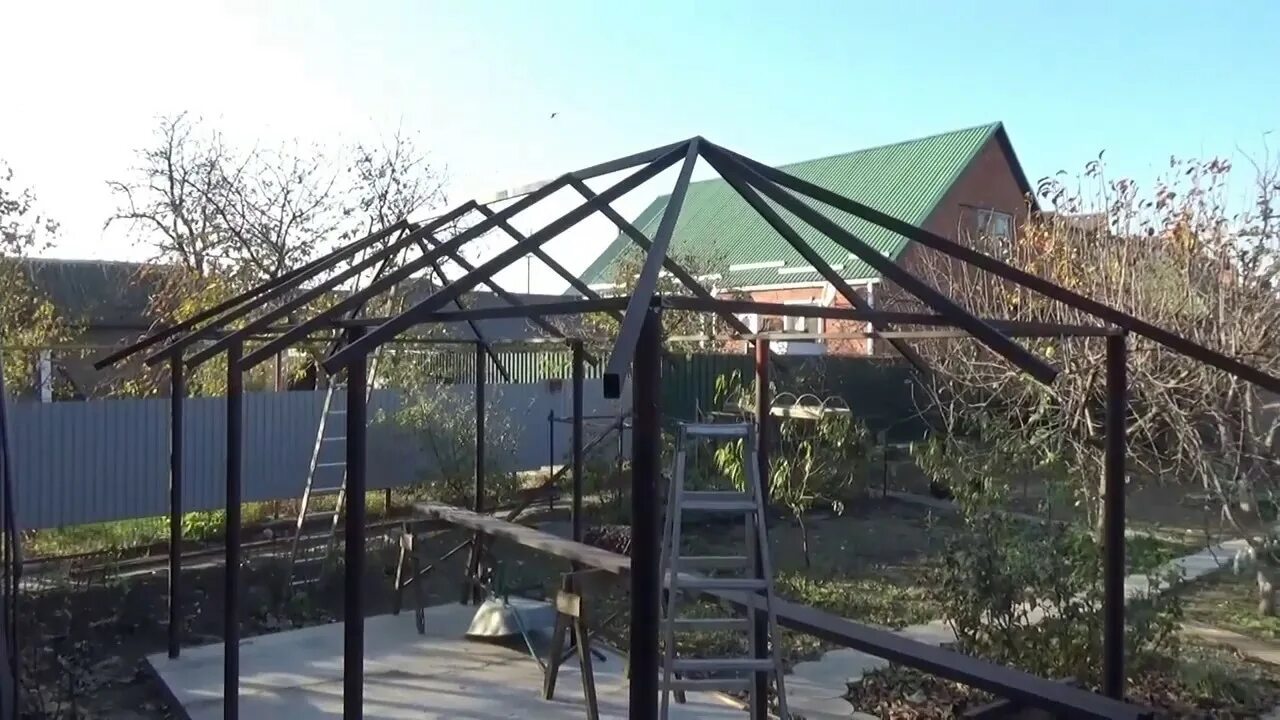 Как сделать крышу из профтрубы