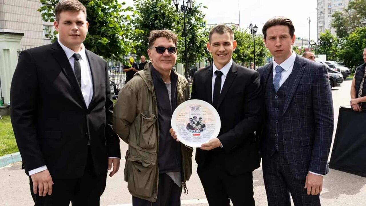 Телохранители 2023 дата выхода серий. Телохранитель фильм 2022. Телохранители 2023 дата выхода серий. Телохранители 2023 дата выхода серий. Телохранители 2023 дата выхода серий.