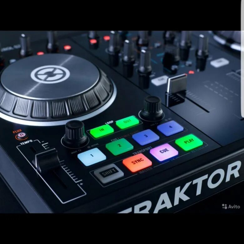 Native instruments kontrol. Traktor s4 mk1. контроллер traktor s4 mk2. dj контроллер traktor s2 mk2. dj пульт native instruments traktor kontrol s2 mk3.