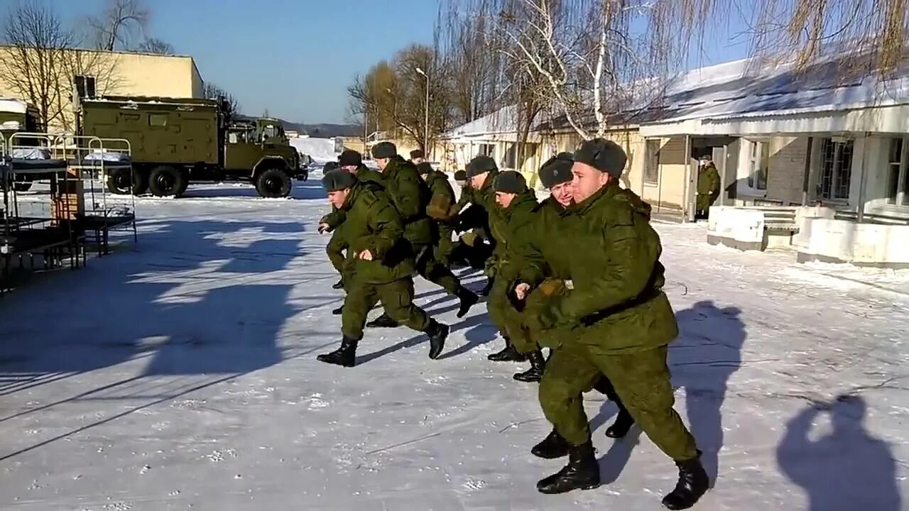 Армейские забавы. Рота отбой прикол. Рота отбой завтра. Рота отбой солдат домой.