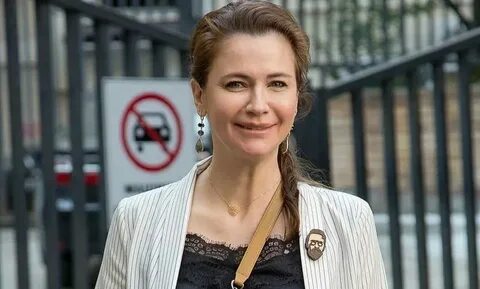 Сколько лет учиться на актрису