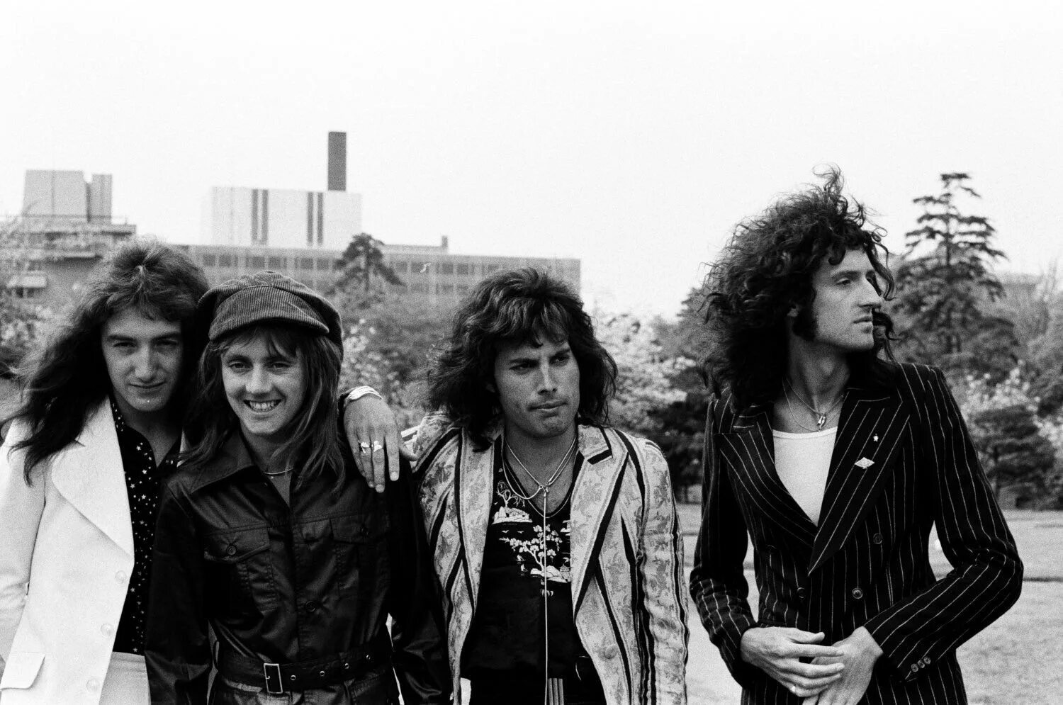 Queen band. Queen 1973. Квин 1975. Queen в Японии 1975.