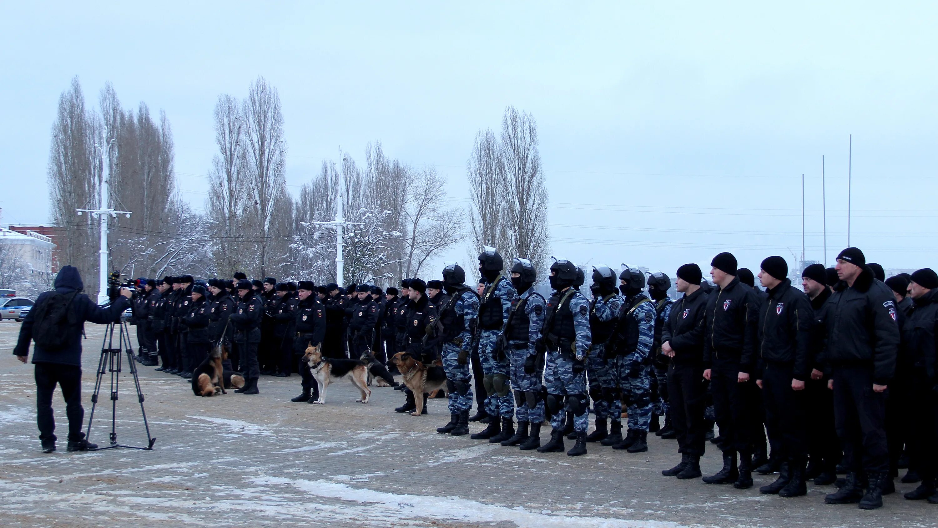 Омон тревога. Полиция построение. ОВД при ЧС. ОВД при чрезвычайных обстоятельствах. Силы ОВД.