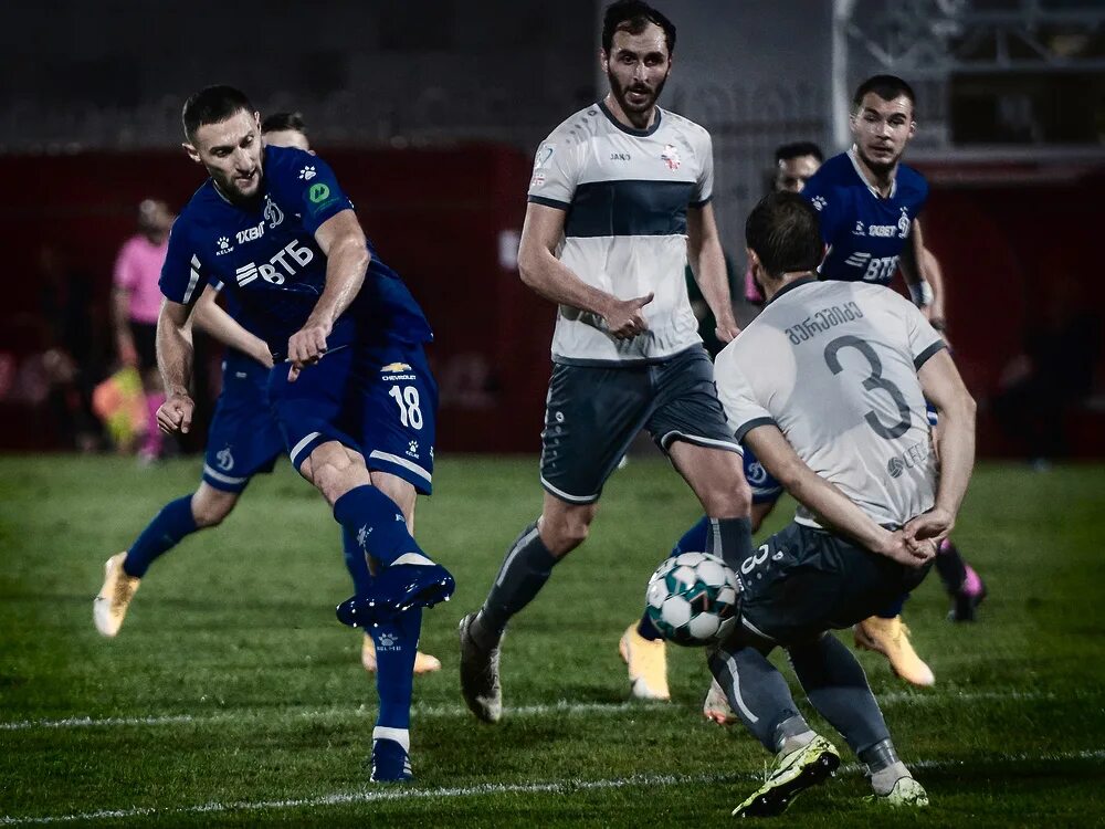 Локомотив 2 тбилиси. Динамо локомотив тбилиси. динамо (футбольный клуб, тбилиси). фк динамо тбилиси. динамо минск.