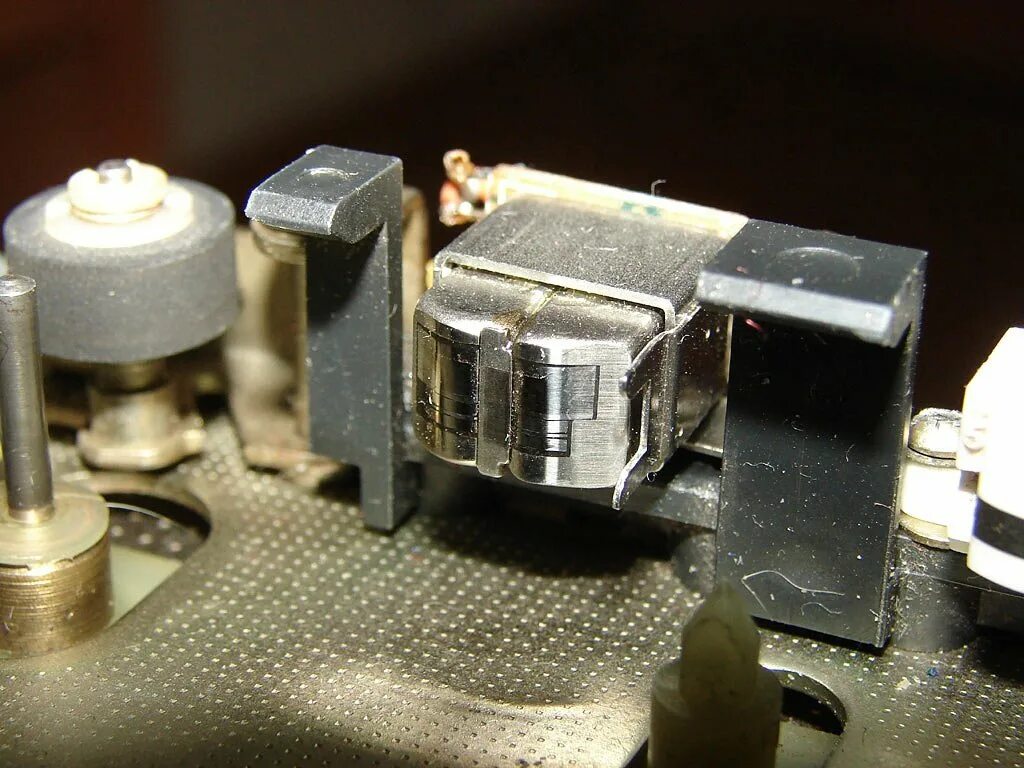 вега мп 132 скв. Pioneer ct 320 лпм. магнитная головка 3д24 080 магнитофона. головка магнитная сендастовая. головка магнитная canon h2338.