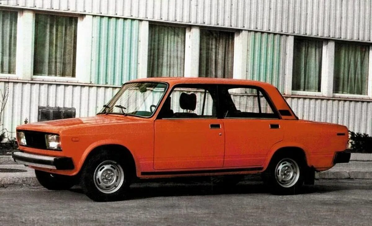 Жигули пронеслись. Ваз 2105 жигули ссср. Ваз 2105 ссср. Жигули пронеслись. Ваз 2103 лайм.