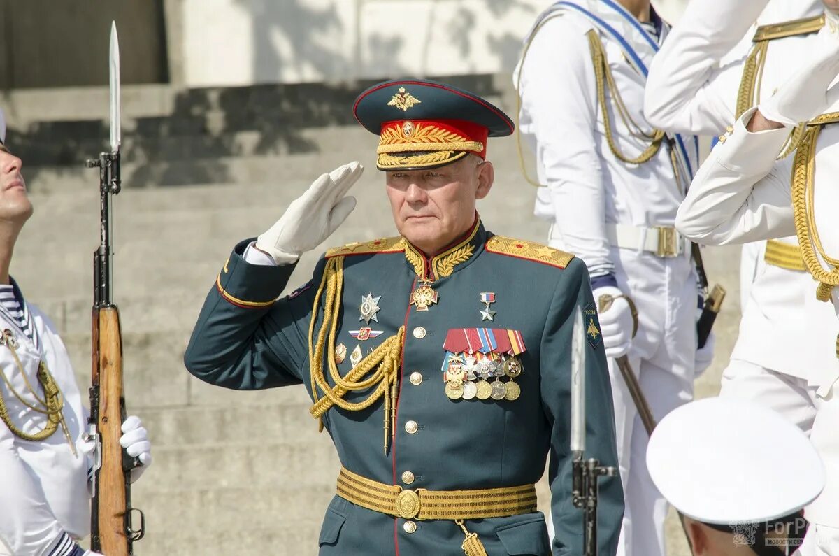 Генерале александре дворникове. День ВФМ В Севастополе 2020. Дворников главнокомандующий парад. Генерал дворников.