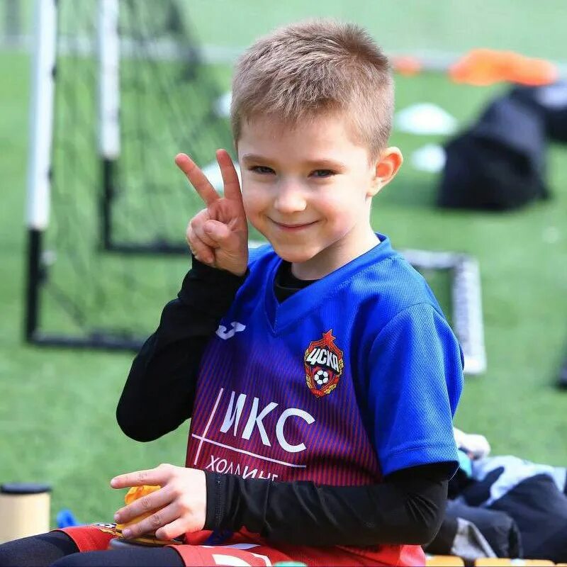 Дюф цска. Цска дизайн. Дюфа цска новогиреево. Макаров цска. Детский футбольный лагерь.