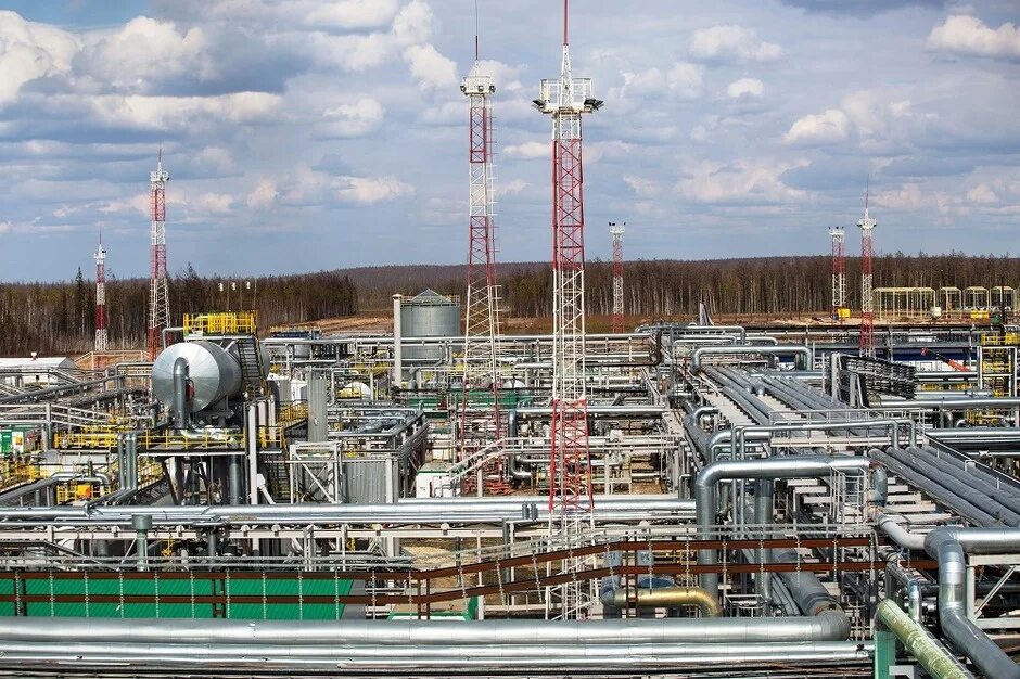 Установка подготовки нефти и газа. Верхнечонское месторождение нефти. Верхнечонское НГКМ. Верхнечонское нефтяное месторождение Иркутская область. Верхнечонское месторождение УПН.