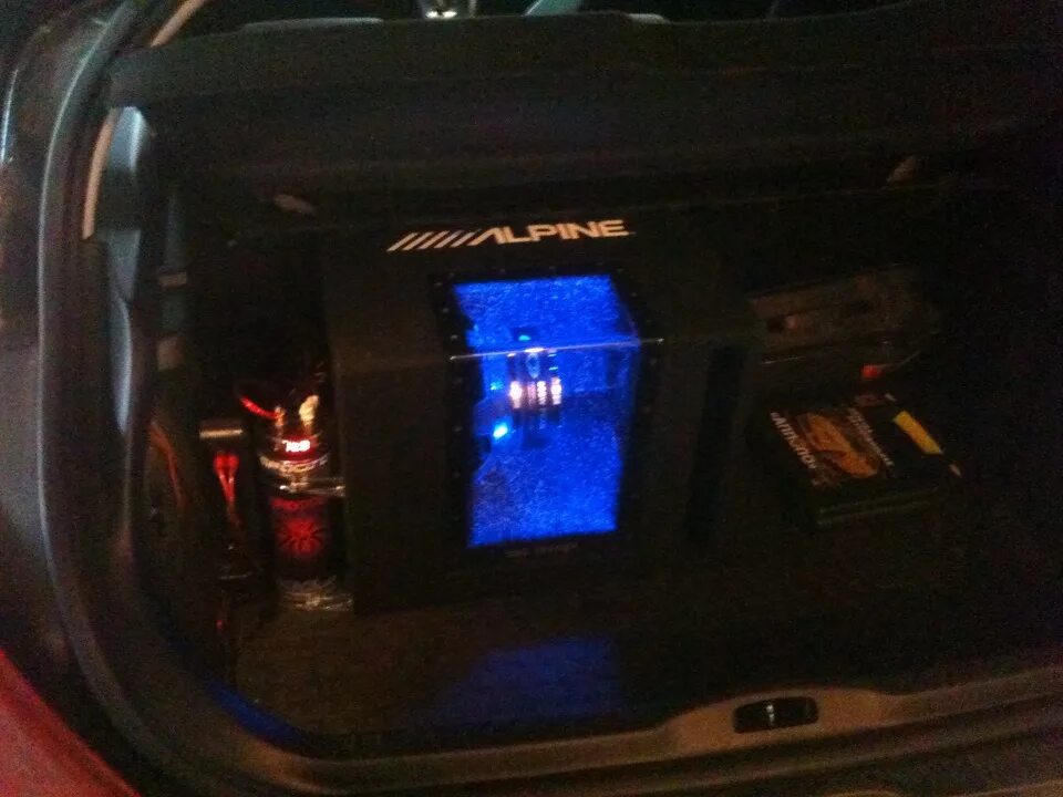 Саб версия. Сабвуфер alpine sbg-1244bp 800w. сабвуфер алпайн 800 ватт ночью. сабвуфер alpine sbg-1244bp разъемы. сабвуфер алпайн 800 ватт в серебристый четырке.