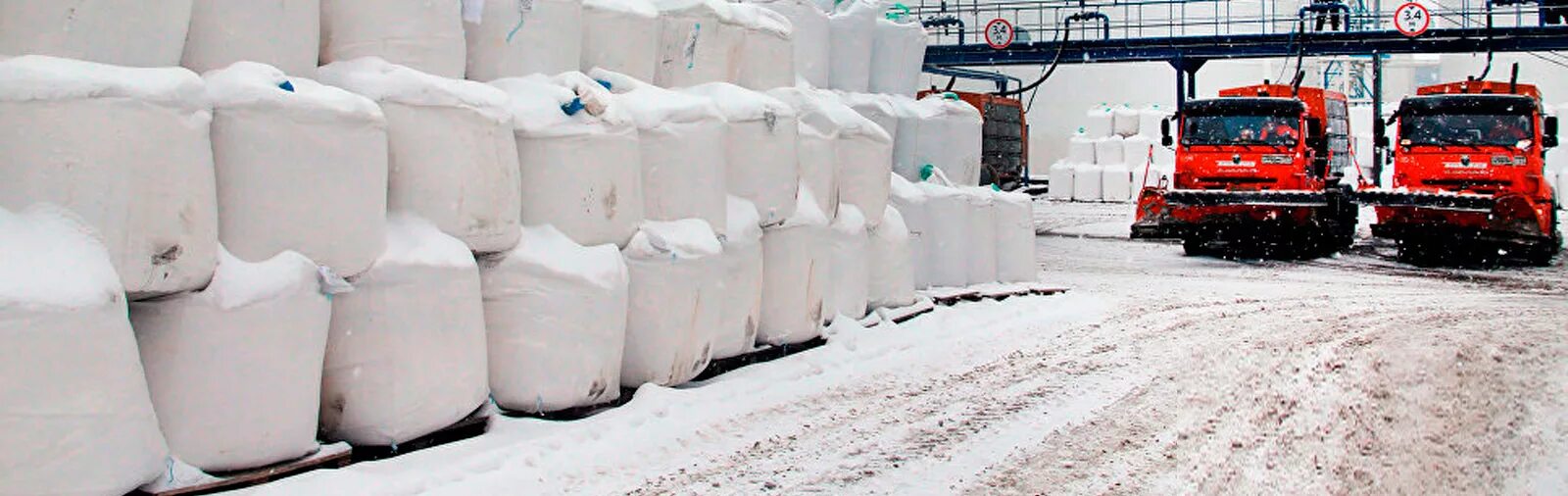 воздействие противогололедных реагентов на окружающую. против реагентов. воздействие противогололедных реагентов. лед на дороге. химические реагенты на дорогах.