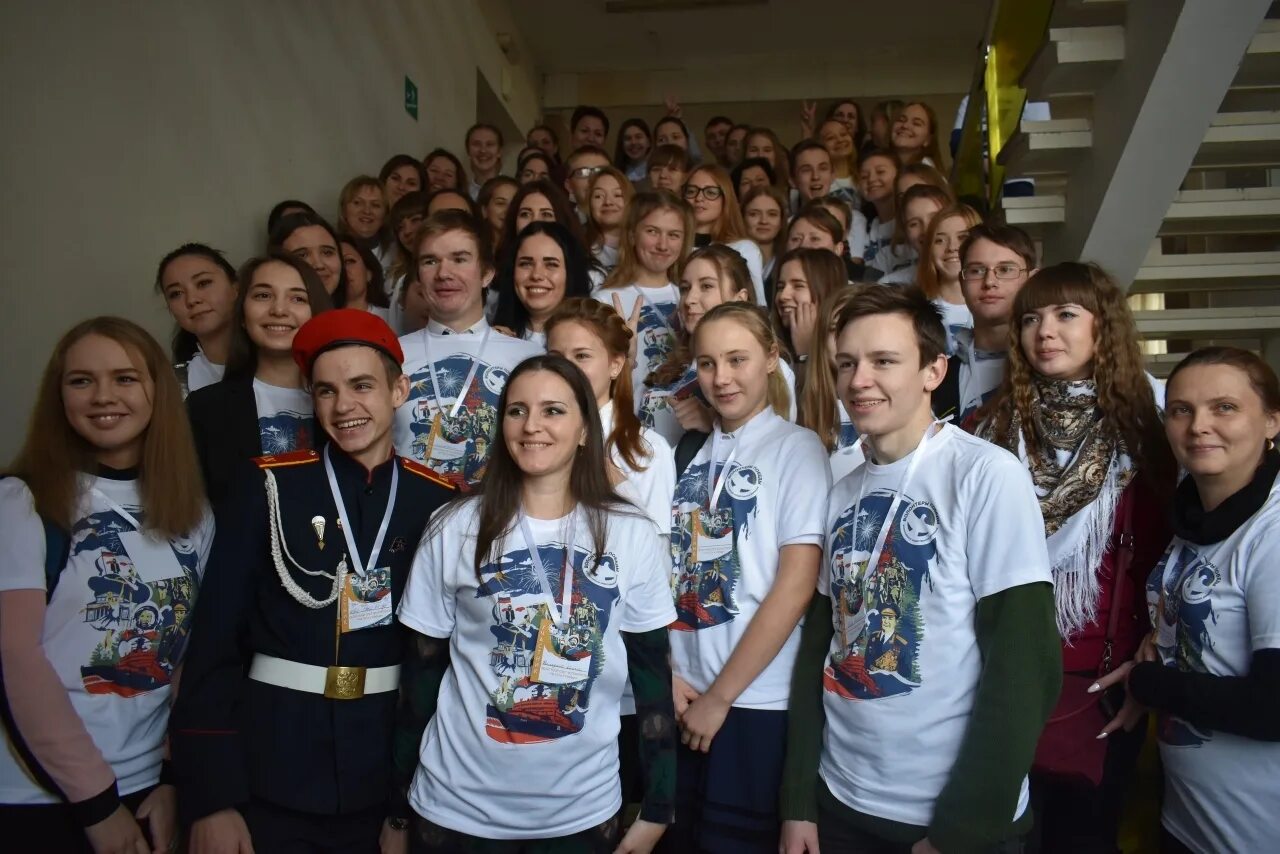 активисты волонтеры. активисты волонтеры. активисты волонтеры. активисты волонтеры. пензенский волонтёры в мариуполе.