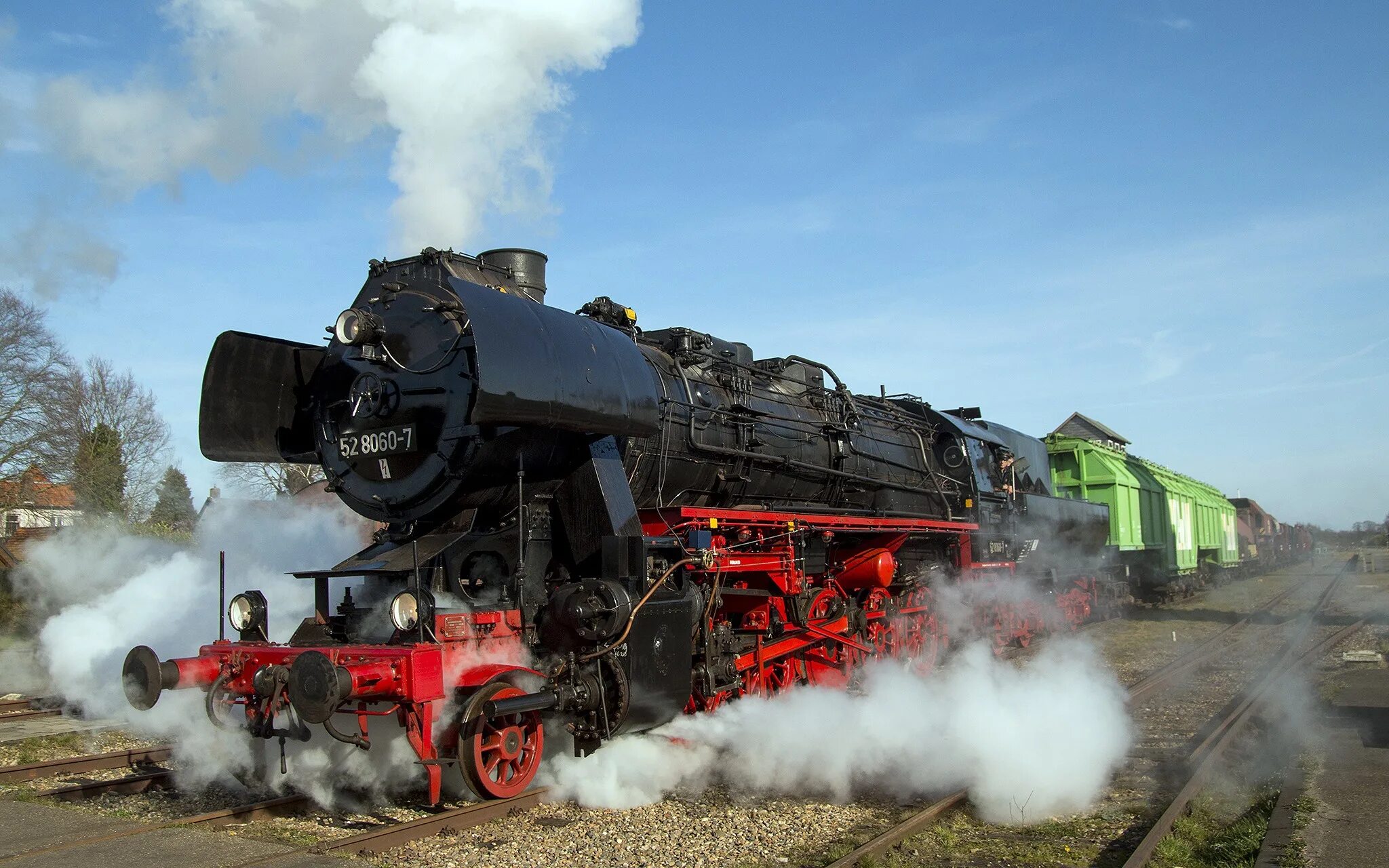 Ютуб паровозы. Локомотив паровоз тепловоз. Парового Локомотива “Steam Wagon”. Старый паровоз. Старинный поезд.