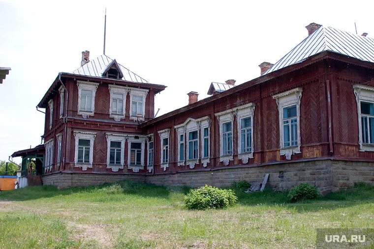Красный уралец село. Красный уралец село. Красный уралец село. Усадьба шмурло с красный уралец. Дом шмурло красный уралец.