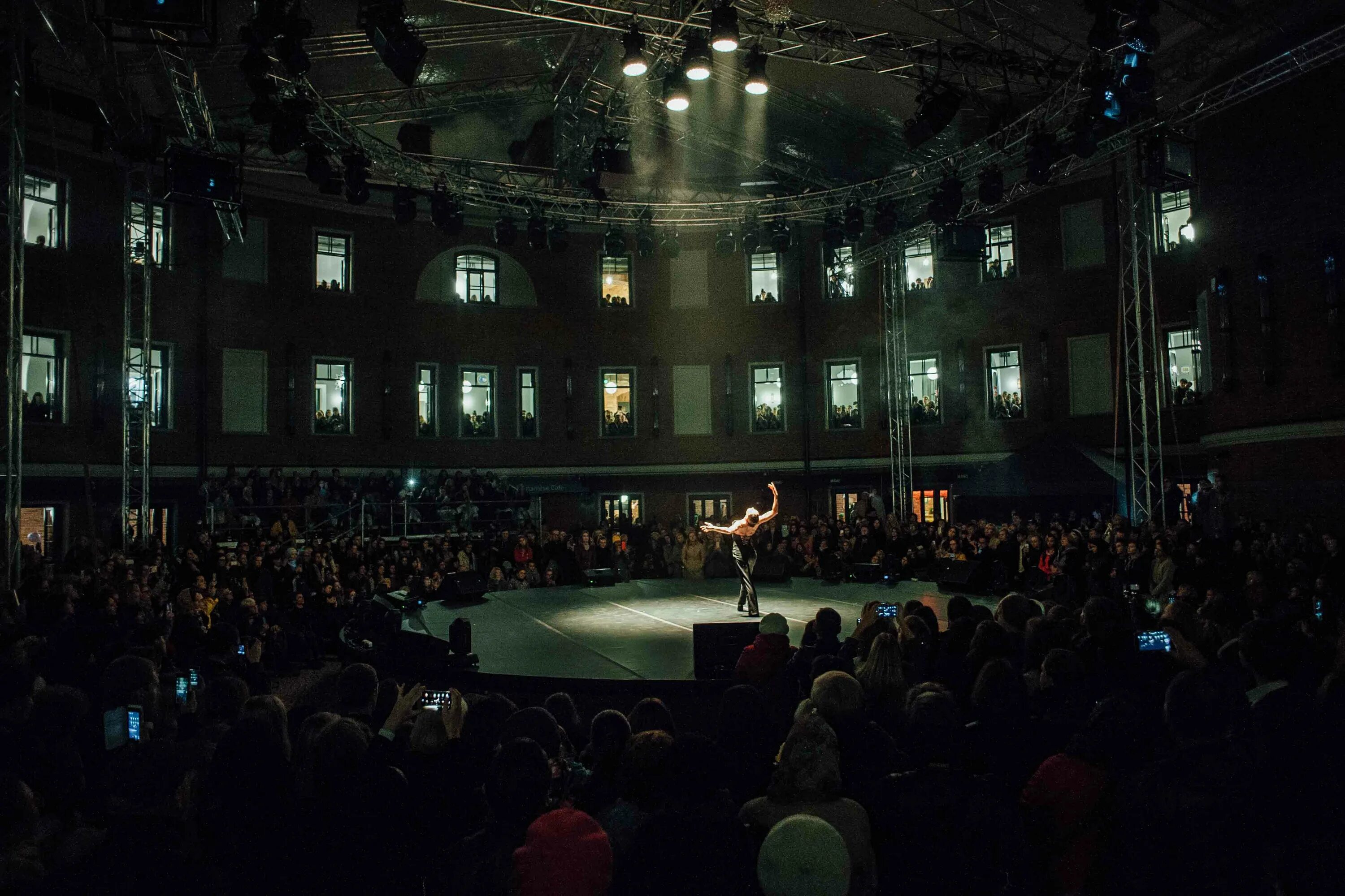 население нидерландов рассказать. праймспорт хертогенбосх. голландия выступление. голландия выступление. хертогенбос нидерланды.