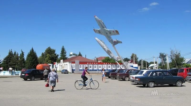 Погода в добром 10 дней липецкая. Село доброе Липецкая область. Площадь село доброе Липецкая область. Доброе Липецкая область коопер. Село доброе Липецкая область СССР.