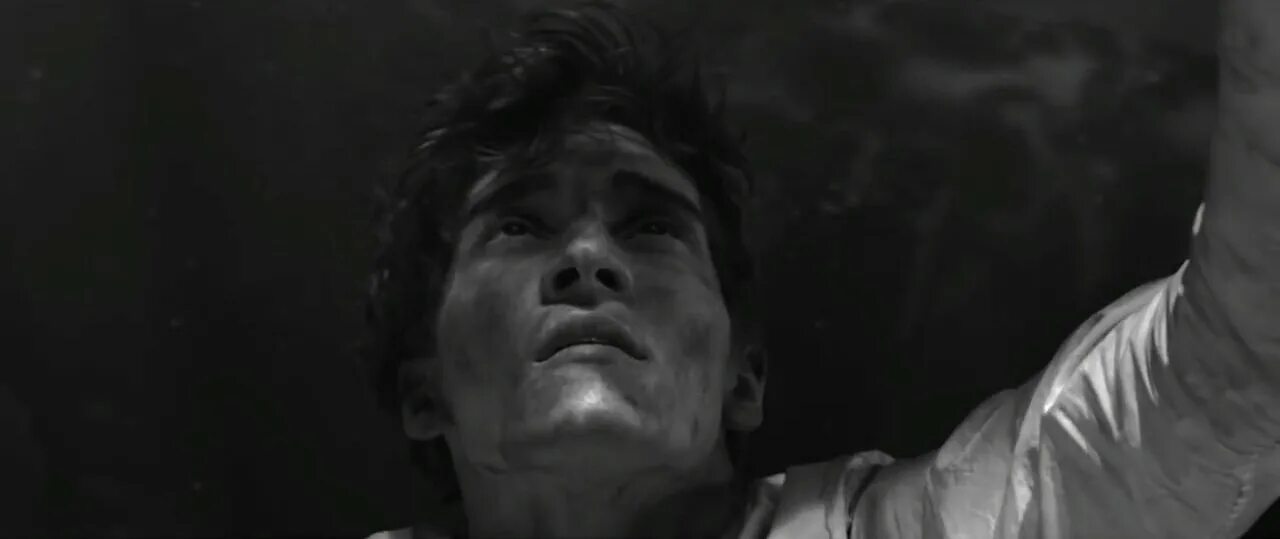 Woodkid i love you клип. Woodkid iron. Мужчина из клипа i love you woodkid. Woodkid i love you 2013. Замок woodkid.