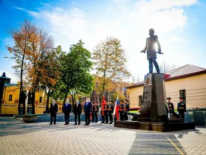 Открыт памятник