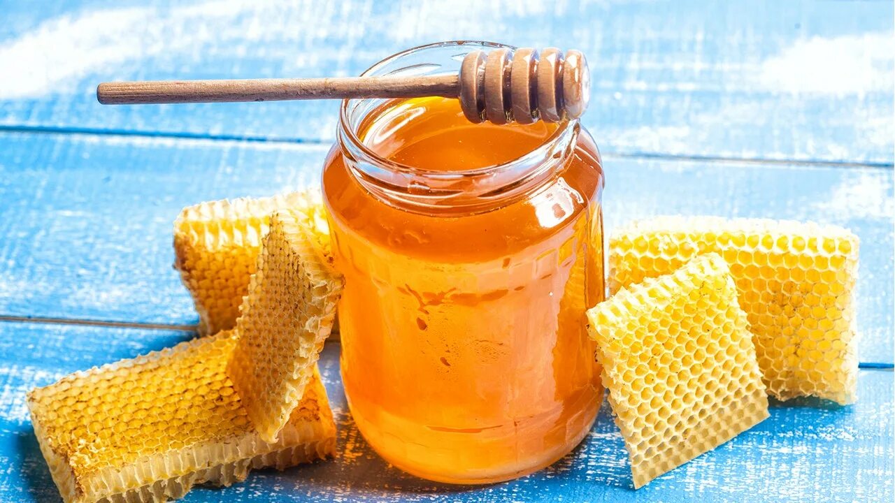 Honey com. Мед. Пчелиный мёд. Соты меда. Пчелиный воск.