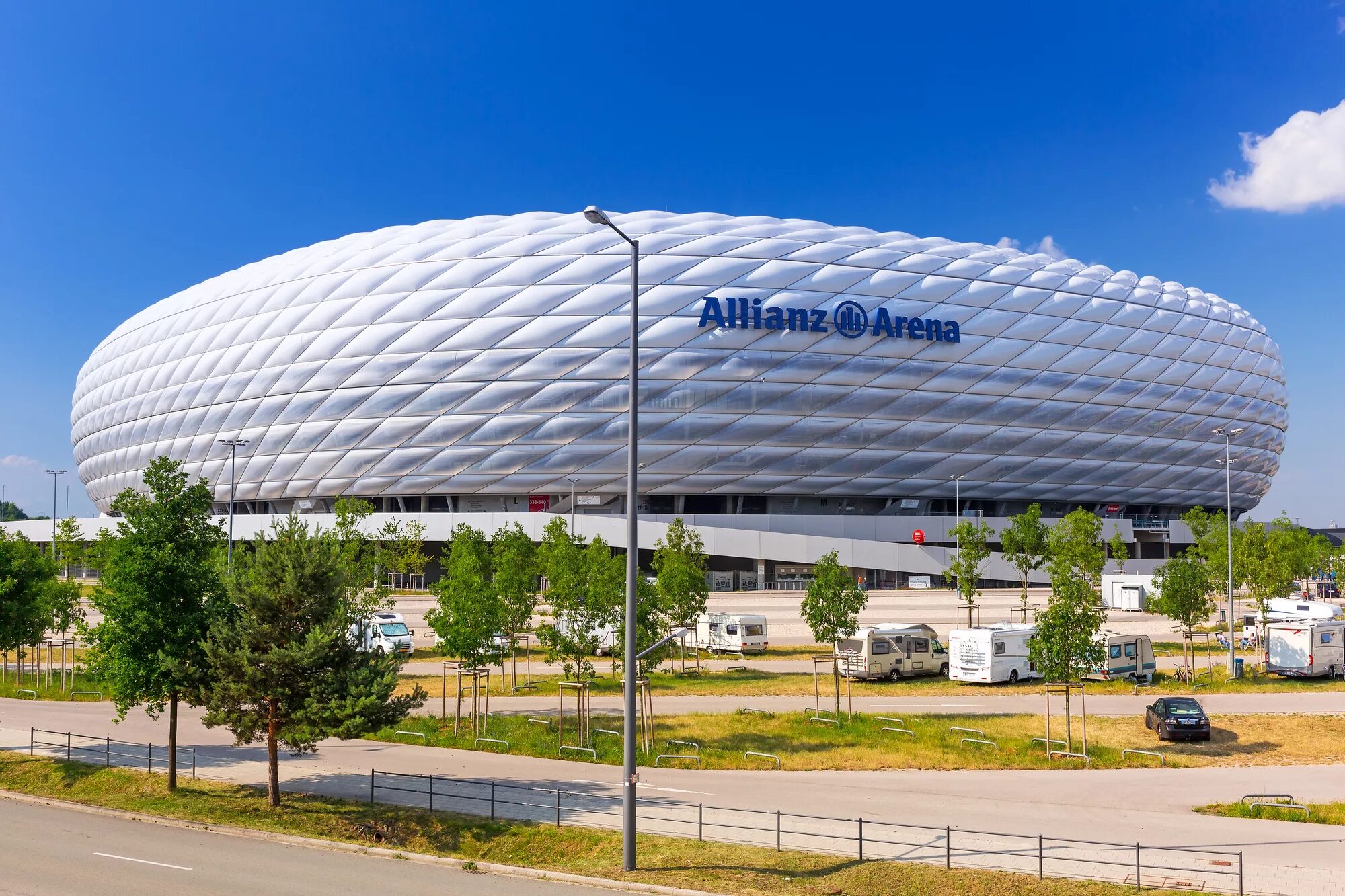 Стадион Альянц Арена. Бавария Арена Мюнхен. Мюнхен Арена стадион. Аллианц Арена в Мюнхене. Arenas где находится