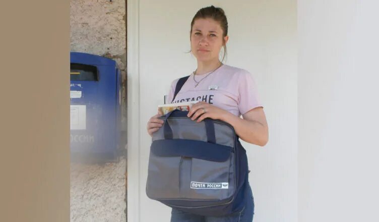 профессия почтальон. почтальоны 15. почтальон россии. почтальоны 15. девушка почтальон.