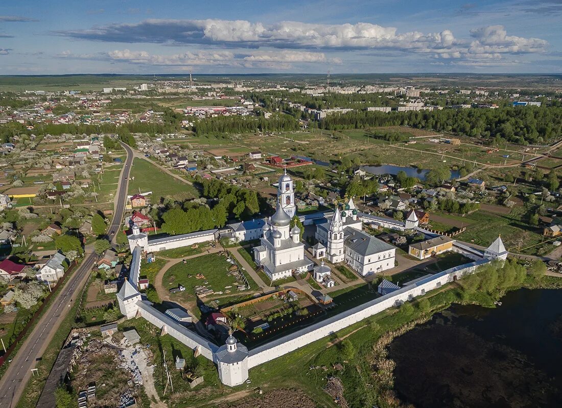 Рядом с переславль залесским. Переславль залесский, никитский монастырь, с птичьего полета. переславль-залесский переславский кремль. никитский монастырь переславль залесский с высоты птичьего. кремль переславля-залесского переславль - залесский..